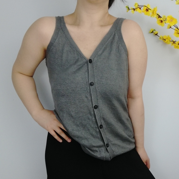Lafayette 148 New York Tops - * Lafayette 148 Lightweight Gray Button Tank Top